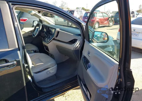 2015 Toyota Sienna Xle 8 Passenger from USA, damaged, VIN 5TDYK3DC5FS575316